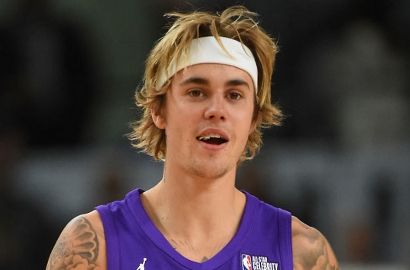 Muncul Usai Break dengan Selena, Justin Bieber Terlihat Sedih?
