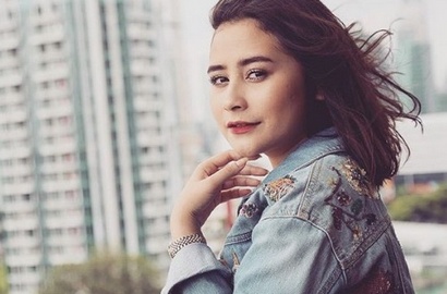 Sebut Dirinya Seumuran Bocah Kecil, Netter Kompak Goda Prilly Latuconsina