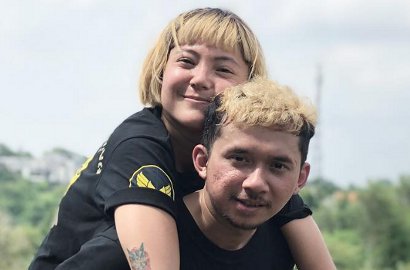 Segera Menikah, Undangan Unik Poppy Sovia Jadi Sorotan Netter