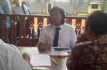 Komeng Lulus Ujian Skripsi, Netter : Tidak Seperti Generasi Alay Sekarang