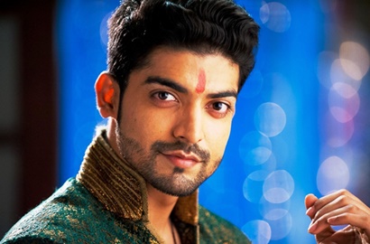 Gurmeet Choudhary Tiba di Indonesia Langsung Promo HUT ANTV, Fans Antusias