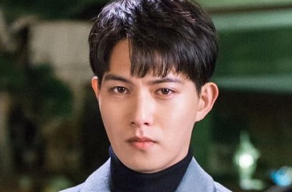 Didukung Chanyeol EXO, Lee Jong Hyun Pamer Foto dari Lokasi 'That Man Oh Soo'