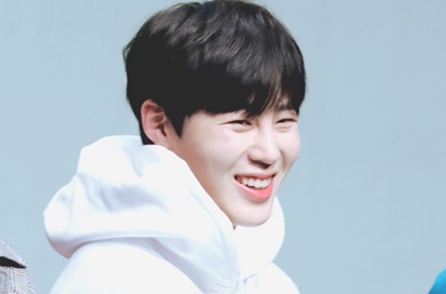 Buktikan Ha Sung Woon Wanna One Tak Mengumpat di Siaran, Fans Siap Lawan Haters