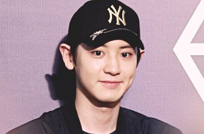 Disambut Antusias Fans, Chanyeol Sempat Terjatuh di Bandara Hong Kong