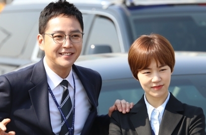 Segera Tayang, Intip Pose Keren Jang Geun Suk dan Han Ye Ri di Poster 'Switch'