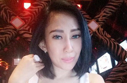 Pria Misterius di Foto Dewi Sanca Akhirnya Terungkap, Julidnya Netter Komentar Begini