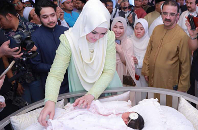 Dikaruniai Anak Setelah 12 Tahun, Siti Nurhaliza Merasa Seperti Mimpi