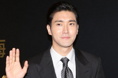 Choi Siwon Super Ganteng Hadiri Acara di Hong Kong, Netter Nyinyir
