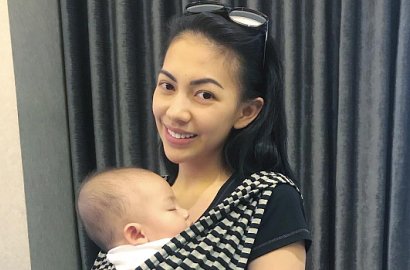 Tak Gengsi, Begini Gaya Kezia Karamoy Belanja di Pasar Tradisional
