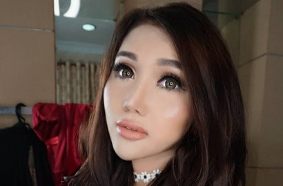 Foto Bareng Ibnu Jamil cs, Netter Soroti Ukuran Kaki Lucinta Luna