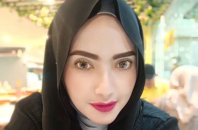 Disebut Jadi Istri Ketiga Opick, Ini Jawaban Tegas Yulia Mochamad