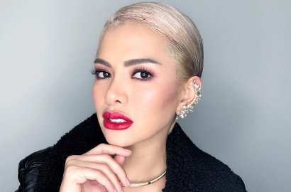Diduga Tengah Berbadan Dua, Nikita Mirzani Pamer Perut Rata