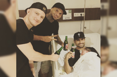 Baru Lahir, Putra Gaston Castano Sudah Diciprati Pakai Minuman Bir?