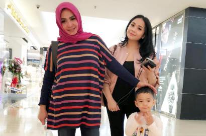 Nagita Slavina Kumpul Bareng Sang Ibu, Netter Kembali Pertanyakan Marsha Tengker