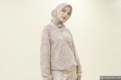 Chacha Frederica Mulai Selektif Pilih Produk Make Up Usai Putuskan Berhijab