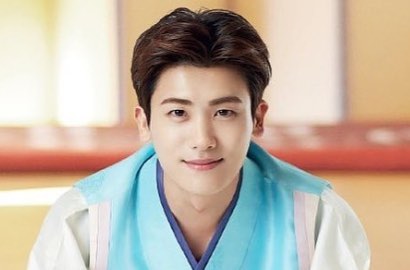 Unggah Video Selfie dengan Editan Ini, Hyungsik Bikin Netter Ngakak