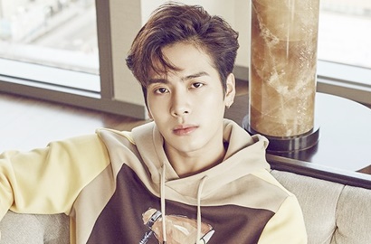 Ganteng Abis, Awas Meleleh Lihat Foto-Foto Jackson di Majalah Ini