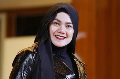 Dulu Dituduh Halusinasi, Sarita Bantah Beri Izin Faisal Harris Nikahi Jennifer Dunn