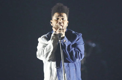 Nyanyikan 'Call Out My Name' di Coachella, The Weeknd Diam-Diam Menangis
