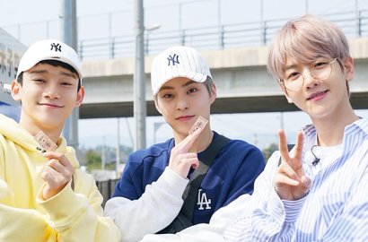 Dukung EXO-CBX, Suho dan Chanyeol Kunjungi Backstage Hingga Bawakan Kopi