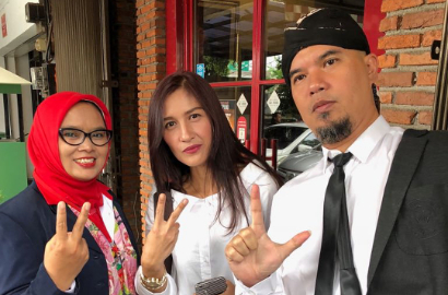 Ahmad Dhani Pede Gaya Blangkon Bakal Ditiru Jokowi, Fans Maia Sindir Halusinasi