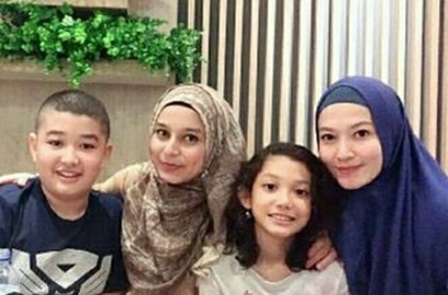 Sempat Dikira Dipoligami, Lyra Virna Ternyata Akrab dengan Istri Mantan Suami?