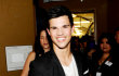 Taylor Lautner Bersedia Kencan Dengan Penggemarnya