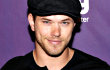 Kellan Lutz Ogah Pamer Tubuh Demi Popularitas