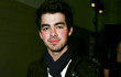 Joe Jonas Berambisi Jadi Pria Terjangkung di Dunia