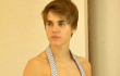 Foto: Justin Bieber Bertelanjang Dada Untuk Selena Gomez