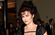 'Senjata' Helena Bonham Carter Tampil Seksi: KORSET