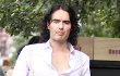 Russell Brand Ternyata Suami Takut Istri
