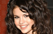 Britney Spears Bakal Buatkan Single 'Whiplash' Untuk Selena Gomez