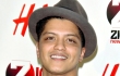 Video Musik: Bruno Mars Menari Bersama Monyet Jadi-jadian di Single 'The Lazy Song'