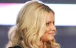 Video: Jessica Simpson Bawakan 'God Bless America' Disaksikan Michelle Obama