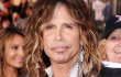 Video Musik: Steven Tyler Nikmati Masa Tua Dengan Penuh Gairah di '(It) Feels So Good'