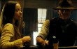 Video: Olivia Wilde Penasaran Dengan Gelang Daniel Craig Dalam 'Cowboys and Aliens'