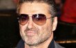 Pipi Kiri Bengkak, George Michael Terancam <i>Nggak</i> Bisa <i>Nyanyi</i> di Acara Amal