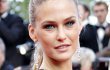 Bar Refaeli Alami Patah Lengan