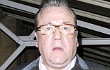 Ray Winstone Ikut Rombongan Kurcaci Untuk 'Snow White and the Huntsman'