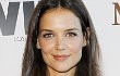 Katie Holmes Berhasil Usir Seekor Rakun Dengan Menggonggong