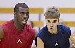Justin Bieber Cetak Kemenangan di Pertandingan Basket Amal