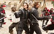Featurette: Para Pemeran 'The Three Musketeers' Latihan Gunakan Pedang Selama Sebulan