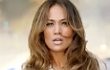 Jennifer Lopez Dikejar Ratusan Pria di Cuplikan Video Musik 'Papi'