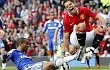 Ashley Cole Bebas Sanksi dari FA Terkait Tekel Pada Chicharito