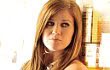 Cuplikan Video Musik Kelly Clarkson 'Mr. Know It All'