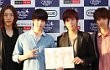 CN Blue Bagi-Bagi Tanda Tangan Untuk Promo Kosmetik