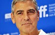 George Clooney Ungkap Tradisi Berenang Sambil Telanjang di Vilanya