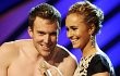 Hayden Panettiere Didatangi Pria Bugil di Panggung MTV EMA 2011