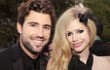 Avril Lavigne Tegaskan Tak Memulai Pertengkaran di Hotel Roosevelt